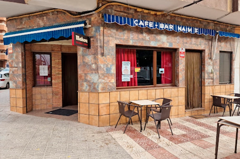Fachada Café Bar Naim II