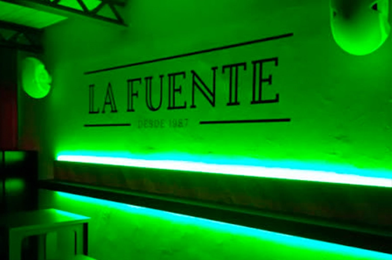 Interior Cafetería La Fuente