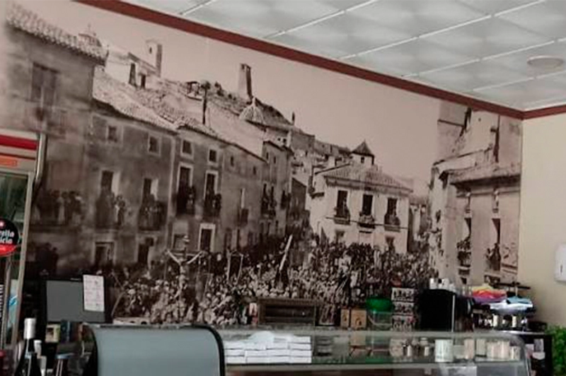 Interior de El Casino de la Plaza